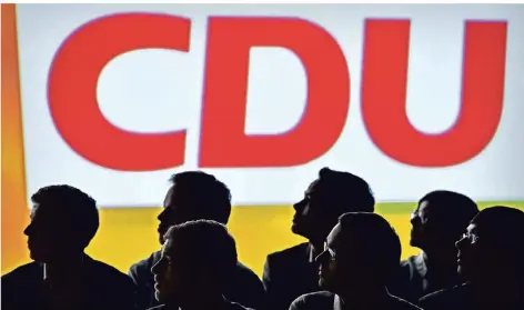  ?? FOTO: DPA ?? Hoffen und bangen: Am 7. Dezember entscheide­t sich, wer die CDU künftig führt.