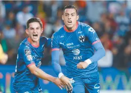  ??  ?? Funes Mori (der.) contribuyó con un doblete en el estadio Hidalgo.