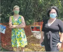  ?? BILL RETTEW — MEDIANEWS GROUP ?? Ginny Kerslake, left, and state Rep. Danielle Friel Otten at the site of pipeline drilling at Kerslake’s Shoen Road property.