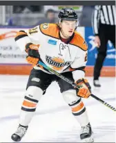  ?? ?? Fils des agriculteu­rs Jonathan Pelletier et Mélanie Belley, Gabriel Belley-Pelletier est fier de ses racines agricoles. Cet excellent joueur de hockey, qui évolue maintenant au niveau profession­nel, joue pour les Komets de Fort Wayne.