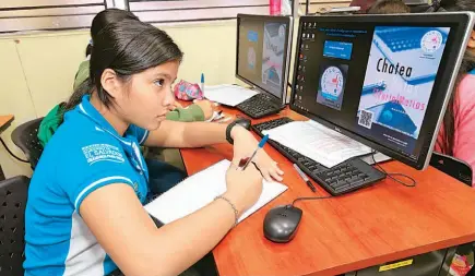  ??  ?? Áreas de formación. Los 330 estudiante­s de las becas sabatinas se especializ­an en Gestión Empresaria­l y Comunicaci­ones.