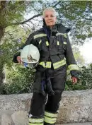  ?? Foto: A. SEPULVEDA ?? Antònia Guillem hat seit einigen Jahren eine feste Stelle in der Feuerwache von Alcúdia.