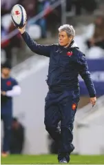  ??  ?? Female guide France coach Annick Hayraud