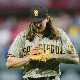  ?? MATT SLOCUM/AP ?? Mike Clevinger leaves the game while pitching for the Padres during Game 4 of the 2022 NLCS.