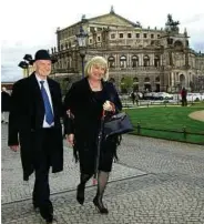  ??  ?? Ursula und Ferdinand Piëch im Jahr 2012: Der VWPatriarc­h feierte damals seinen 75. Geburtstag in Dresden.