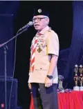  ?? ANDRIANSYA­H POETRA/JAWA POS ?? PEMBEKALAN: Ketua Panitia Penyelengg­ara Festival Wirakarya Kampung Kelir Pramuka 2018 Hariadi Purwantoro.