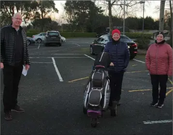  ??  ?? Vincent Kearney, Tina Smith and Angie Dooley in the Courtown car park prior to lockdown.