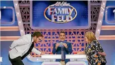  ??  ?? Guy Williams and Urzila Carlson will resume hostilitie­s when Jono and Ben take on 7 Days on Family Feud for the third time.