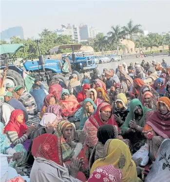  ?? AFP ?? Protesta de mujeres campesinas en Rashtriya Prerna Stha, Nueva Delhi.