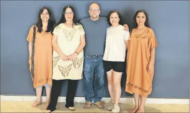  ?? ?? El compositor yucateco Germán Romero Pacheco con Itzel Servín, Elena Martínez Bolio, Lorena Barranco y Lucía Olmos, en el Daniel Ayala