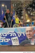  ?? ATEF SAFADI / EFE ?? Propaganda electoral en Israel.