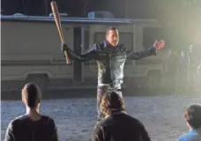  ?? GENE PAGE, AMC ?? Negan (Jeffrey Dean Morgan) and his bat, Lucille, steal the show in the Season 6 finale of The Walking Dead.