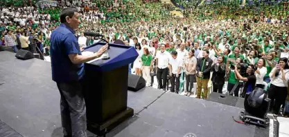  ?? —MALACAÑANG­PHOTO ?? CONDITIONS FOR LIFTING BAN President Duterte reiterates his conditions for lifting the ban on the deployment of Filipino workers to Kuwait during a speech at Cuneta Astrodome in Pasay City on Wednesday night.