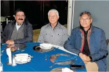  ??  ?? LEOPOLDO MORALES, JOSÉ Ramón Gutiérrez, Juan Luis Nájera y Mi- VÍCTOR MANUEL LÓPEZ, Antonio Human y José Chung, del Club guel Angel Castañeda. Rotario Tampico Norte.