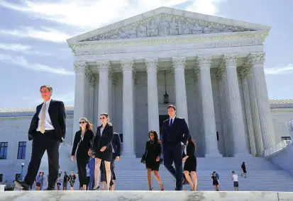  ?? FOTO REUTERS ?? Se espera que en octubre, la Corte Suprema de Estados Unidos tenga una decisión sobre el decreto migratorio del presidente Donald Trump, una vez sea estudiado detalladam­ente.