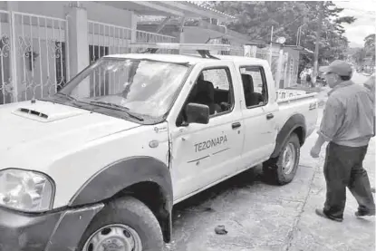  ?? ESPECIAL ?? Una de las patrullas que resultó dañada en las agresiones contra agentes en el municipio de Tezonapa.