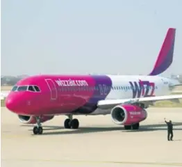  ??  ?? Wizz Air trenutno iz Tuzle, trećeg najvećeg grada Bosne i Hercegovin­e, održava dvanaest ruta do pet zemalja, odnosno petnaest ruta za vrijeme ljeta