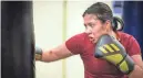  ?? DAVE KALLMANN/MILWAUKEE JOURNAL SENTINEL ?? Violet Lopez took up boxing at age 8.