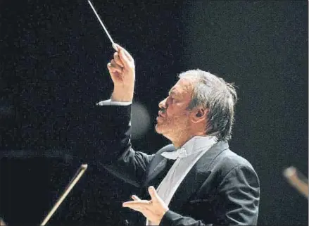  ?? ALEXANDER SHAPUNOV / ARCHIVO ?? El director de la Orquesta del Mariinsky, dirigiendo en el festival de Perelada