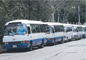  ?? FOTO: EL HERALDO ?? Los conductore­s de la ruta Tiloarque-La Sosa pararon sus unidades hace unas semanas.