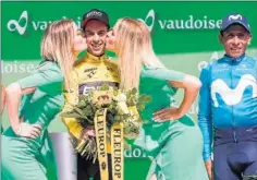  ??  ?? FELICIDAD. Richie Porte, en el podio final junto a Quintana.