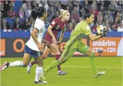  ?? AFP / MEYER ?? Vanina Correa, en un momento del partido ante Inglaterra.