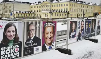  ?? ?? DOSSIER : Une vue des a ches de campagne des candidats à la présidence  nlandaise à Helsinki, Finlande, mercredi 10 janvier 2024.