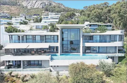  ?? PICTURE: SEEFF ?? Average property prices on the Atlantic Seaboard have exceeded R15m, with a number of super-luxury homes, such as this one in Fresnaye, on the market.