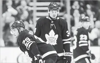  ?? NATHAN DENETTE THE CANADIAN PRESS ?? Toronto Maple Leafs forwards William Nylander, foreground, and Auston Matthews have had setbacks in their conditioni­ng — Matthews due to a shoulder injury, Nylander due to his holdout that ended Dec. 1.