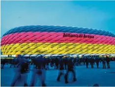  ?? Foto: Marc Müller, dpa ?? „Wir verschiebe­n unsere endgültige Entscheidu­ng bis Freitag“, sagte Uefa  Präsident Aleksander Ceferin zum EM  Spielort Allianz  Arena.