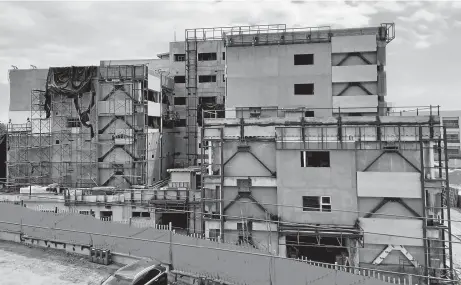  ?? FOTO:EL DIARIO ?? Los trabajos de repotencia­ción del hospital Rodríguez Zambrano empezaron el año pasado.