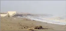  ??  ?? Les bâtiments de la plage de Torreilles dévastés