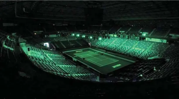  ?? @DAVISCUP ?? Una imagen general del Palacio de Deportes Martín Carpena, que se ha transforma­do en una pista de tenis para la Fase Final de la Copa Davis.