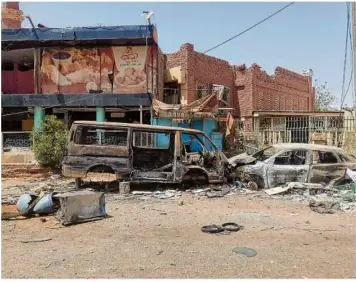  ?? Foto: Mohamed Khidir/xinhua/dpa ?? Zerstörung aller Orten: Auf diesem Marktplatz wurde vor wenigen Monaten noch Gemüse verkauft. Jetzt liegen dort Trümmer.