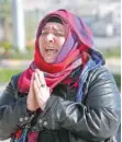  ??  ?? Nancy Roxana Papa speaks to the press at the Bab al Hawa crossing with Turkey on October 30, 2018 ahead of being handed over to Turkish authoritie­s. — AFP