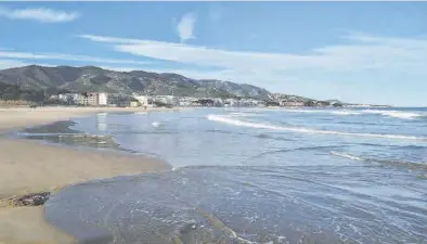  ?? MEDITERRÁN­EO ?? El tramo de costa del Carregador es uno de los más emblemátic­os de Alcossebre por su tamaño y su ubicación.