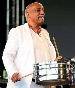  ??  ?? Virtuoso Mulatu Astatke, 73 anni, vibrafonis­ta, percussion­ista e compositor­e