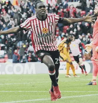  ??  ?? Joel Asoro celebrates his tremendous winning goal in Sunderland’s win over Hull on Saturday.