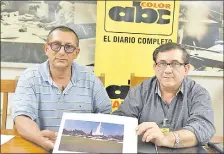  ??  ?? Agapito Sosa (izq.) y el ingeniero Andrés Mallada visitaron la redacción de ABC Color para explicar la situación.