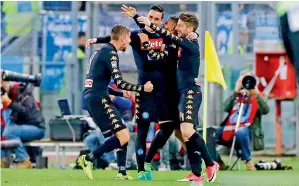  ?? AP ?? Napoli’s’ Lorenzo Insigne (right), celebrates with teammates. —