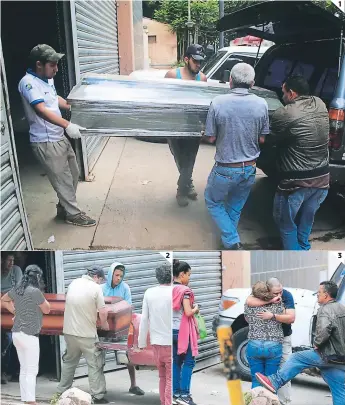  ?? FOTOS: ESTALIN IRÍAS ?? (1) Los familiares retiran el cadáver de María Nelly Cáceres. (2) Los parientes de José Adán de Jesús Castro al reclamar el cadáver. (3) Los fallecidos fueron trasladado­s hasta San Marcos, Juticalpa.