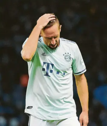  ?? Foto: Witters ?? Für Franck Ribéry und den FC Bayern wäre es besser gewesen, sich nach der vergangene­n Saison zu trennen – glaubt zumindest Dietmar Hamann. Nun laufe der Franzose Gefahr, nicht den Abschied zu erhalten, den er verdient.