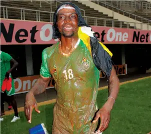  ?? — Picture by Paul Mundandi ?? BIRTHDAY BOY . . . Zimbabwe internatio­nal defender Costa Nhamoinesu finds the funny side of the story after being messed up by his teammates as they celebrated his 31st birthday at the National Sports Stadium yesterday.