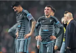  ??  ?? DESOLACIÓN. Hernández y Aspas, a la conclusión del partido.