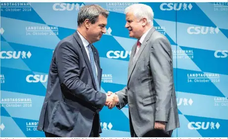  ??  ?? In Abneigung vereint: Ministerpr­äsident und CSU-Spitzenkan­didat Markus Söder und Parteichef und Innenminis­ter Horst Seehofer (re.)