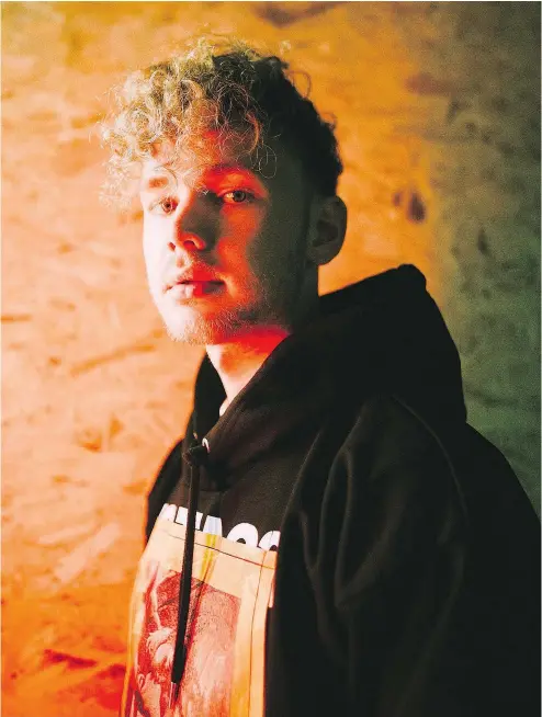  ??  ?? Francesco Yates has enjoyed considerab­le success in Europe with his hit Sugar.