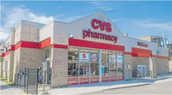  ?? TYLER LARIVIERE/SUN-TIMES ?? The CVS pharmacy at 6150 N. Broadway in Chicago was the site of a dispute that has received national media attention.