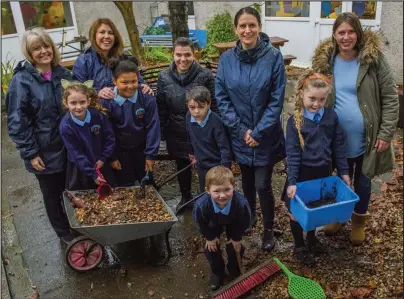  ??  ?? Parent council members, pupils and teachers at Parkview Primary, which will benefit from a new sensory garden