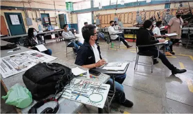  ?? ?? ESTUDIOS. Al menos 11 carreras ofrece Infop a los jóvenes, además de diversos cursos complement­arios.