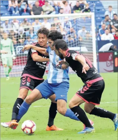  ??  ?? LASTRE. El Tenerife perdió el sábado en Málaga y sigue sin poder vencer lejos del Rodríguez López.